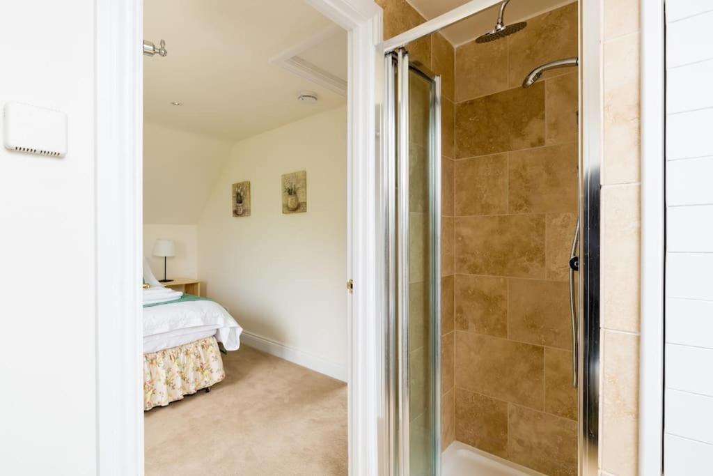 Badgers Sett Apartment Чипинг Камдън Екстериор снимка
